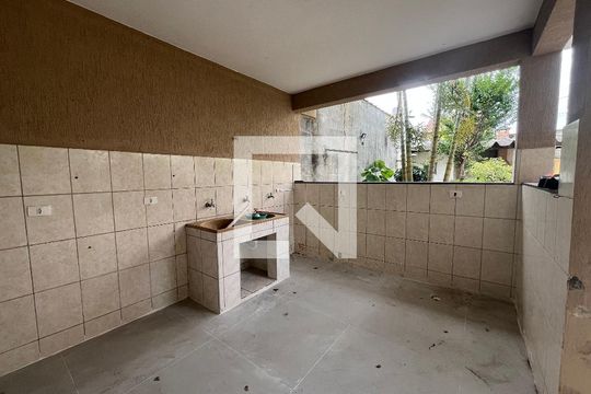 Área de Serviço de casa para alugar com 2 quartos, 250m² em Vila Figueira, Suzano