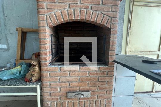 Área comum de casa para alugar com 2 quartos, 250m² em Vila Figueira, Suzano