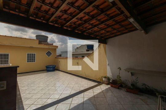 Sacada de casa à venda com 3 quartos, 162m² em Vila Nova, São Paulo