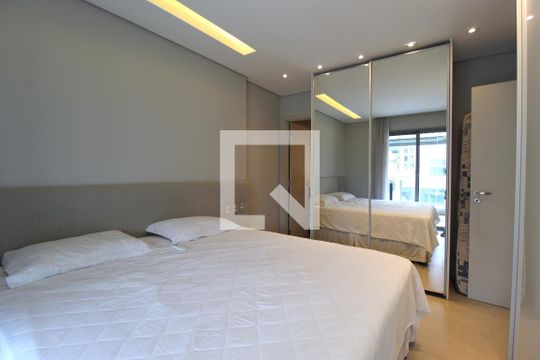 Quarto Suíte de apartamento para alugar com 1 quarto, 80m² em Vila Nova Conceição, São Paulo