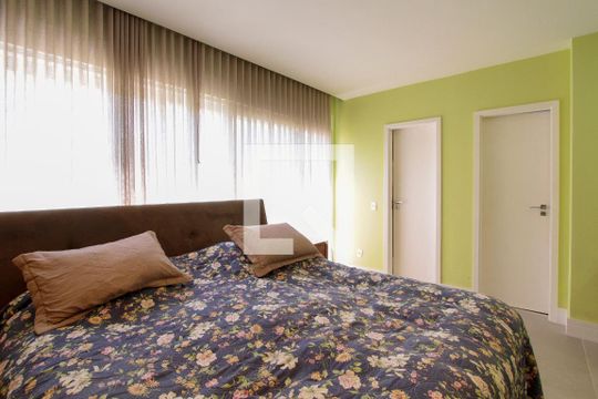 Quarto 4 suíte de apartamento para alugar com 4 quartos, 296m² em Barra da Tijuca, Rio de Janeiro