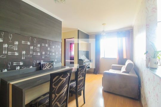 Apartamento à venda com 3 quartos, 55m² em Parada Xv de Novembro, São Paulo