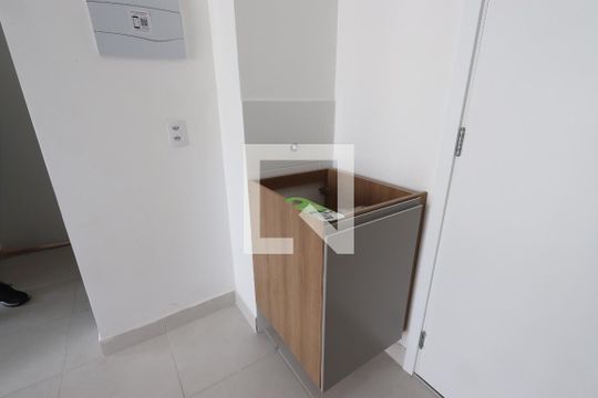 Cozinha  de apartamento para alugar com 2 quartos, 40m² em Vila Graciosa, São Paulo