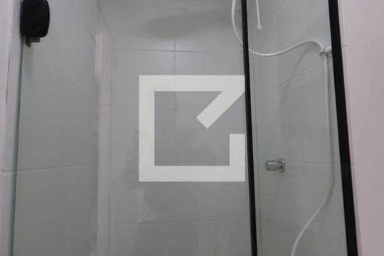 Banheiro de apartamento para alugar com 2 quartos, 40m² em Vila Graciosa, São Paulo
