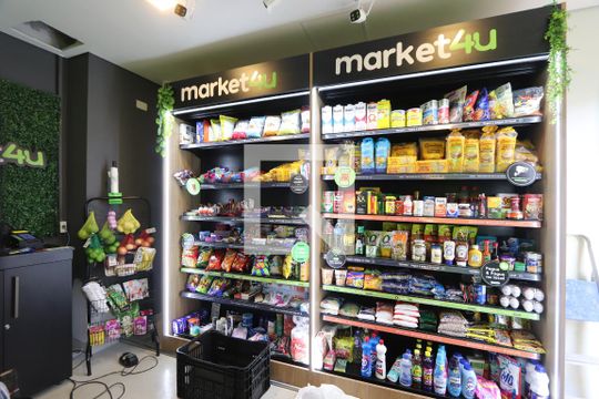 Área comum - Mercado de apartamento para alugar com 2 quartos, 40m² em Vila Graciosa, São Paulo