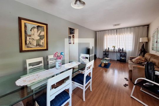 Casa à venda com 7 quartos, 524m² em Piratininga, Niterói