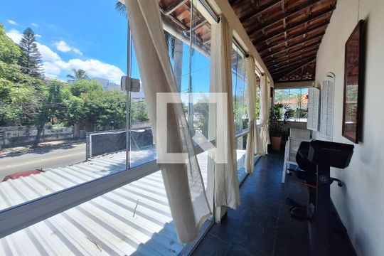 Varanda da Sala 1 de casa à venda com 7 quartos, 524m² em Piratininga, Niterói