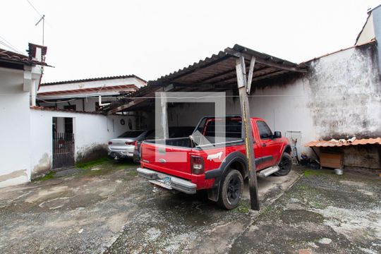Garagem de casa à venda com 6 quartos, 284m² em Copacabana, Belo Horizonte