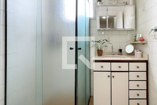 Banheiro Social de apartamento à venda com 2 quartos, 60m² em Baeta Neves, São Bernardo do Campo