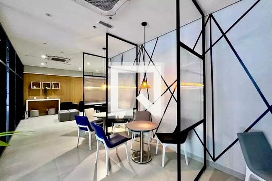 Coworking  de kitnet/studio para alugar com 0 quarto, 28m² em Santo Amaro, São Paulo