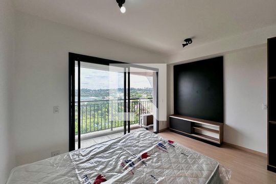 Quarto de kitnet/studio para alugar com 0 quarto, 28m² em Santo Amaro, São Paulo