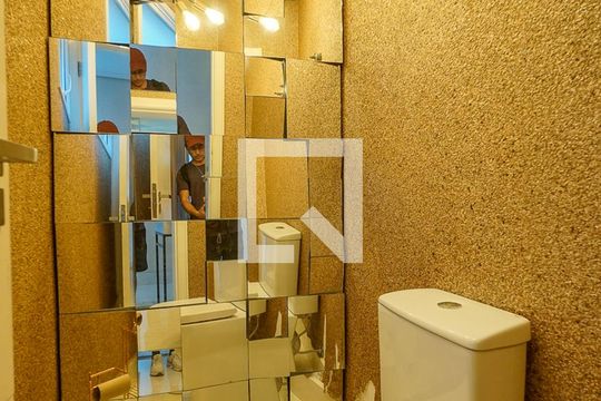Lavabo de casa para alugar com 4 quartos, 220m² em Vila Carrão, São Paulo