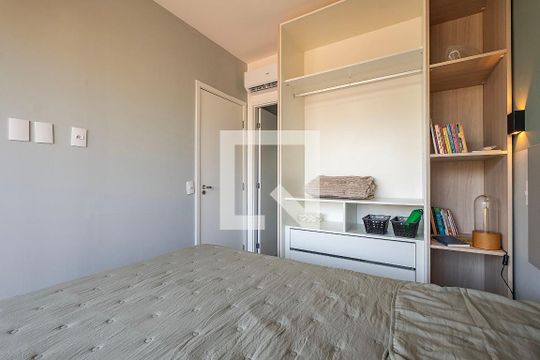 Suíte de apartamento para alugar com 1 quarto, 29m² em Vila Madalena, São Paulo
