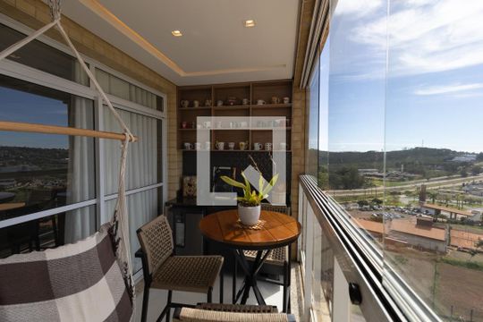 Varanda da Sala de TV de apartamento à venda com 3 quartos, 136m² em Alphaville, Nova Lima