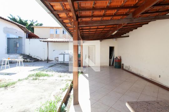 Espaço Gourmet de casa à venda com 4 quartos, 360m² em Santa Terezinha, Belo Horizonte