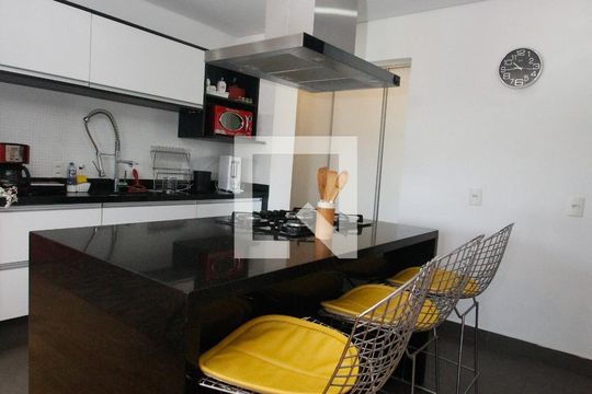 Cozinha de apartamento para alugar com 2 quartos, 96m² em Morumbi, São Paulo