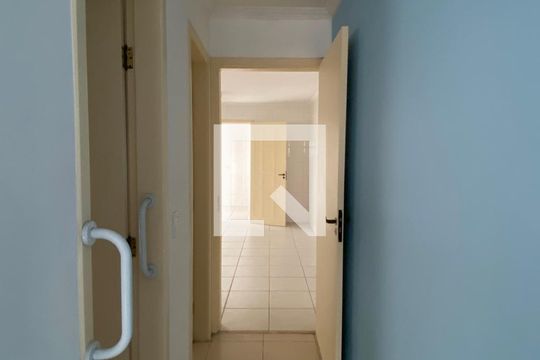 Corredor de casa à venda com 3 quartos, 209m² em Vila da Saúde, São Paulo
