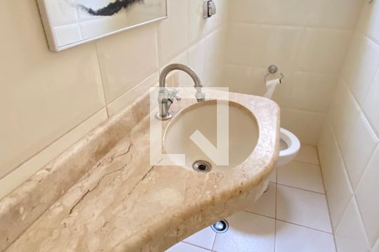 Lavabo de casa à venda com 3 quartos, 209m² em Vila da Saúde, São Paulo