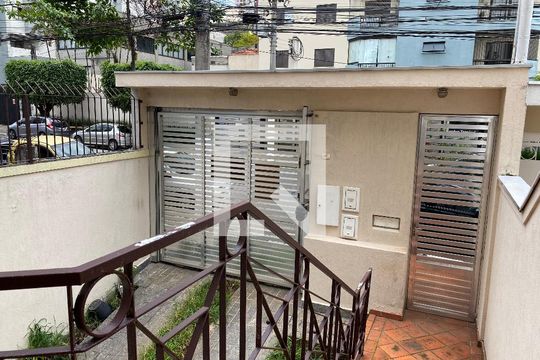 Fachada de casa à venda com 3 quartos, 209m² em Vila da Saúde, São Paulo