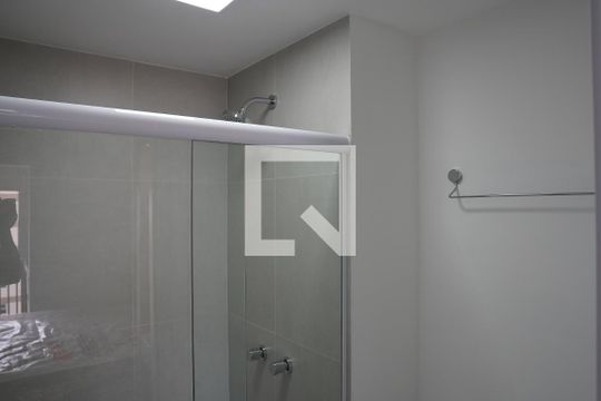 Banheiro de kitnet/studio à venda com 1 quarto, 23m² em Paraíso, São Paulo