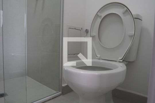 Banheiro de kitnet/studio à venda com 1 quarto, 23m² em Paraíso, São Paulo