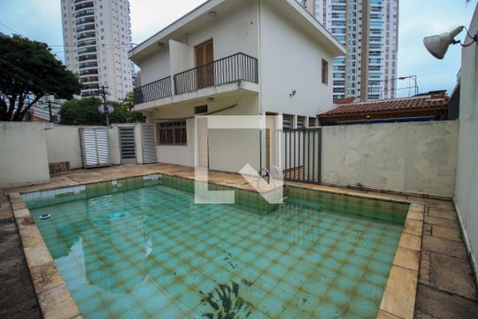 Área comum de casa para alugar com 3 quartos, 300m² em Água Rasa, São Paulo