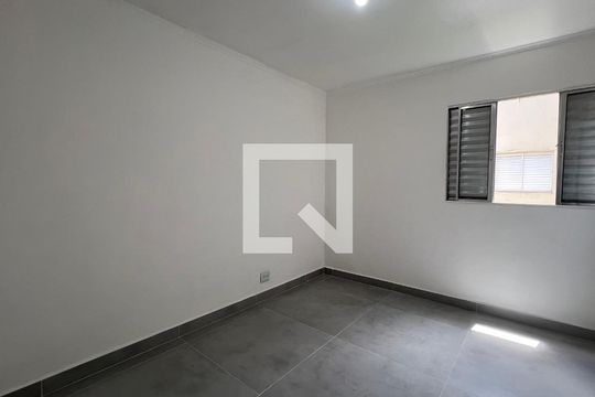 Quarto 2 de apartamento para alugar com 3 quartos, 77m² em Alto de Pinheiros, São Paulo