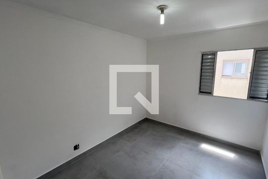 Quarto 1 de apartamento para alugar com 3 quartos, 77m² em Alto de Pinheiros, São Paulo