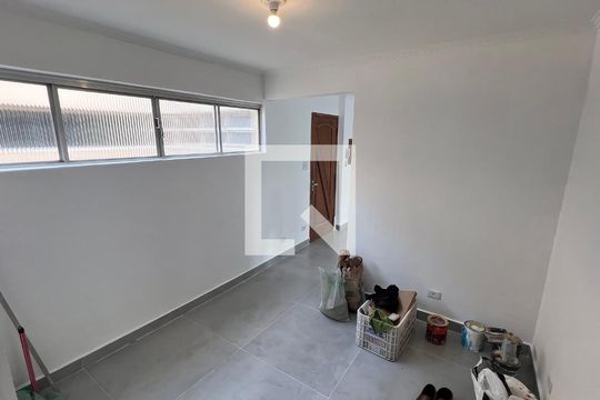 Sala de apartamento para alugar com 3 quartos, 77m² em Alto de Pinheiros, São Paulo