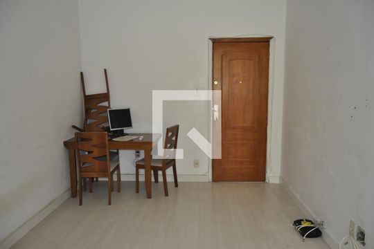 Sala de apartamento para alugar com 2 quartos, 52m² em Méier, Rio de Janeiro