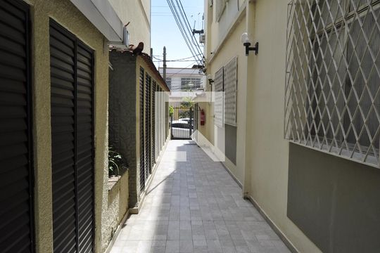 Corredor de apartamento para alugar com 2 quartos, 52m² em Méier, Rio de Janeiro