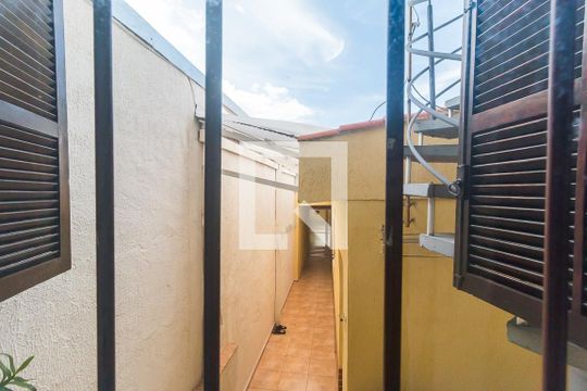 Vista do Quarto 1 de casa para alugar com 3 quartos, 220m² em Vila Vitoria, Mogi das Cruzes
