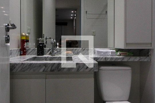 Banheiro de apartamento à venda com 2 quartos, 52m² em Vila Macedopolis, São Paulo