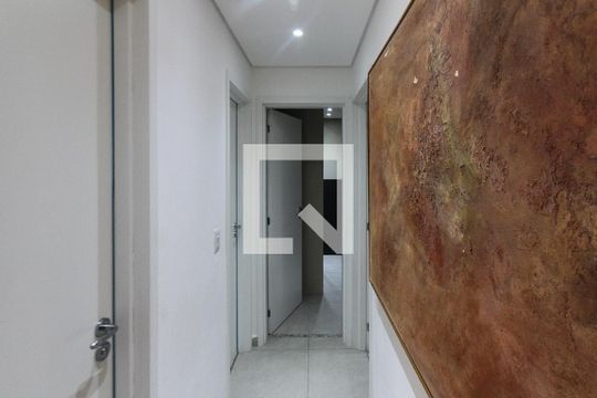 Corredor de apartamento à venda com 2 quartos, 52m² em Vila Macedopolis, São Paulo