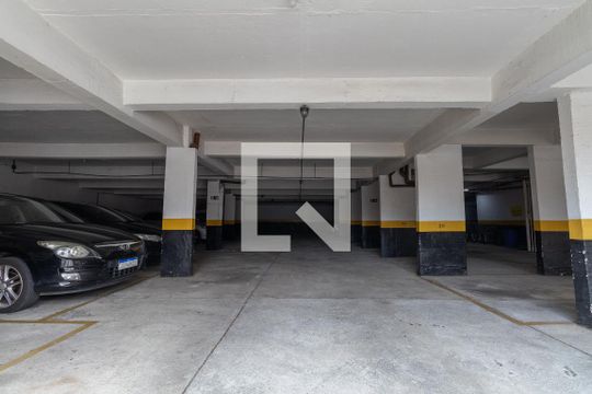 Garagem de apartamento à venda com 3 quartos, 79m² em Vila Guilhermina, São Paulo
