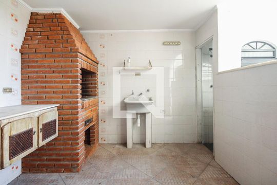 Área de Serviço e Churrasqueira de casa à venda com 5 quartos, 200m² em Vila Carrão, São Paulo