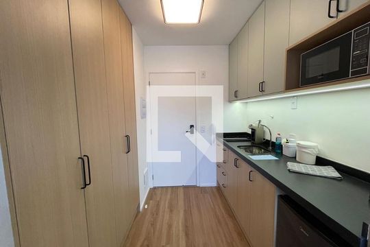 Cozinha de kitnet/studio à venda com 1 quarto, 25m² em Liberdade, São Paulo