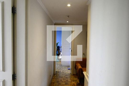 Corredor de apartamento para alugar com 3 quartos, 160m² em Chácara Klabin, São Paulo