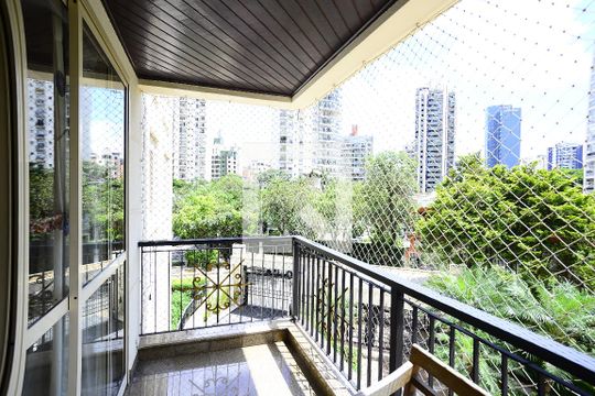 Varanda de apartamento para alugar com 3 quartos, 160m² em Chácara Klabin, São Paulo