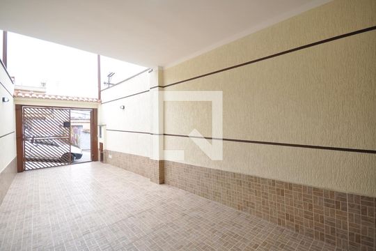 Garagem de casa à venda com 3 quartos, 110m² em Vila Medeiros, São Paulo