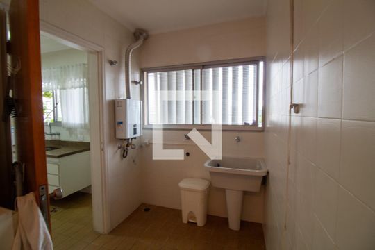 Área de Serviço de apartamento para alugar com 3 quartos, 160m² em Santo Amaro, São Paulo