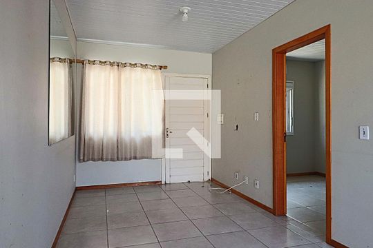 Casa para alugar com 1 quarto, 90m² em Formoza, Alvorada
