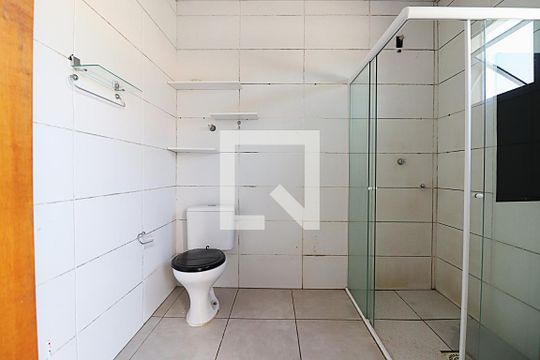 Banheiro de casa para alugar com 1 quarto, 90m² em Formoza, Alvorada