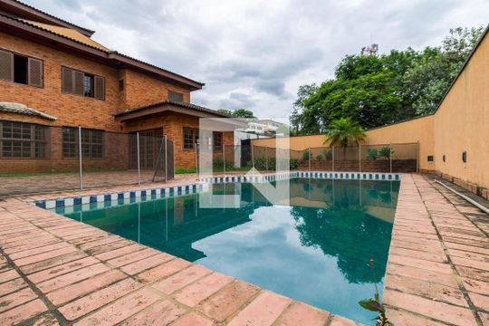 Área comum de casa para alugar com 2 quartos, 106m² em Jardim Leonor, São Paulo