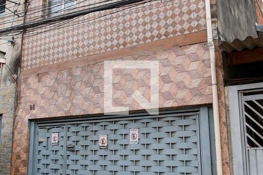 Fachada de casa à venda com 5 quartos, 188m² em Santa Maria, Osasco