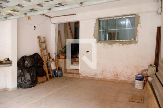 Garagem de casa à venda com 5 quartos, 188m² em Santa Maria, Osasco