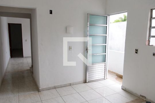 Sala 2 de casa à venda com 5 quartos, 188m² em Santa Maria, Osasco