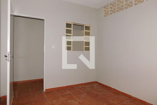 Quarto 1 de casa para alugar com 2 quartos, 80m² em João Aranha, Paulínia