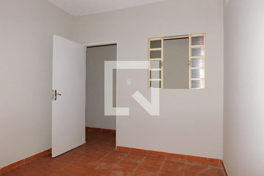 Quarto 1 de casa para alugar com 2 quartos, 80m² em João Aranha, Paulínia