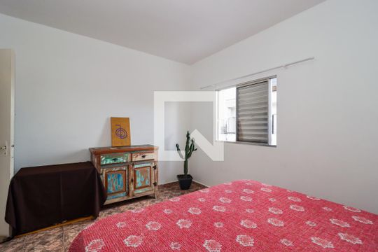 Quarto 2 de casa à venda com 2 quartos, 600m² em Jardim Taboao, São Paulo